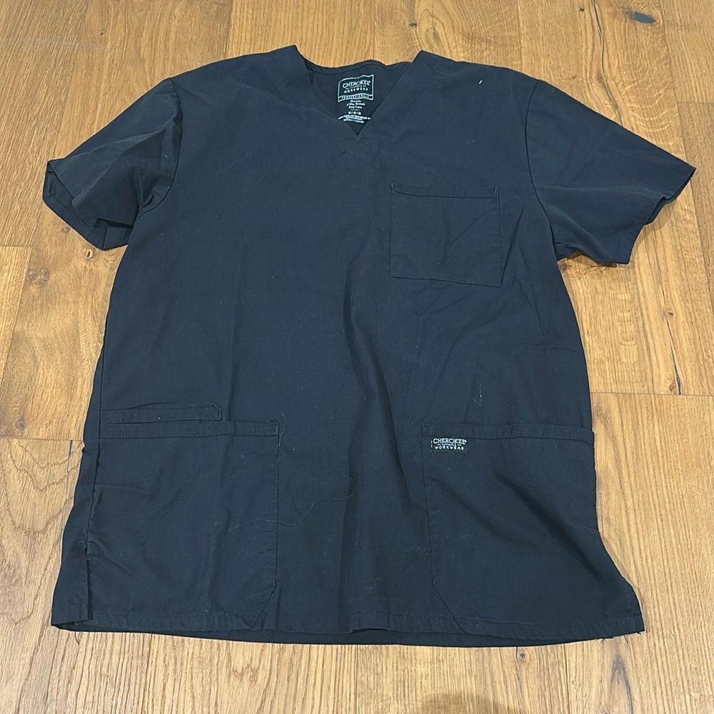 Cherokee women’s scrub top. Medium. Black. Like new